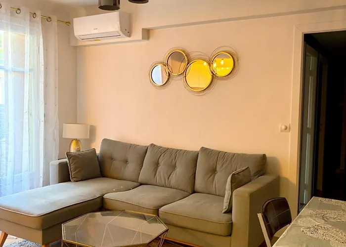 Azur One - Centre De *